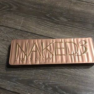 Urban decay Naked 3 palette. Used